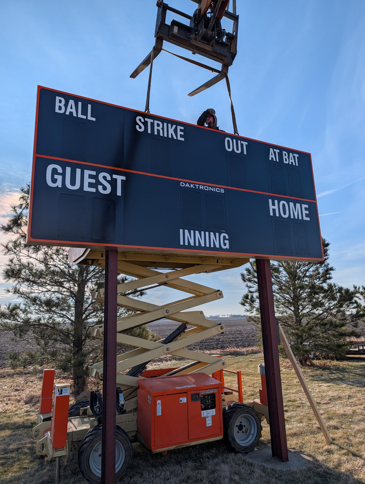 Marshall High School - Softball Baseball Scoreboard